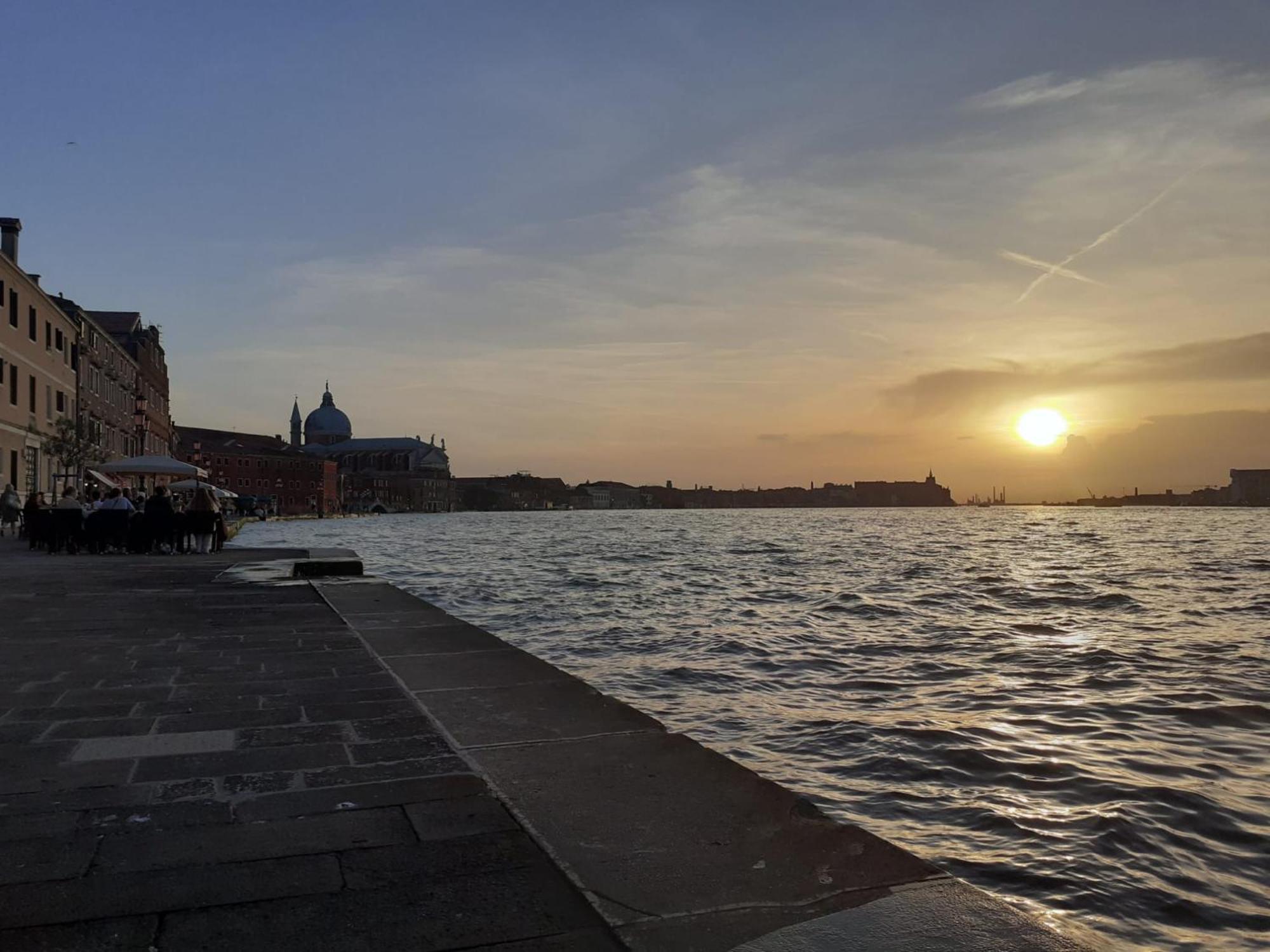 3 Windows On St Mark - Waterfront Apartment Veneza Exterior foto
